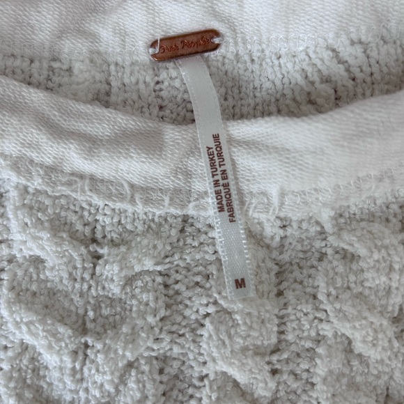 Free People White Cable Knit Short Sleeve, size medium - Picture 3 of 3